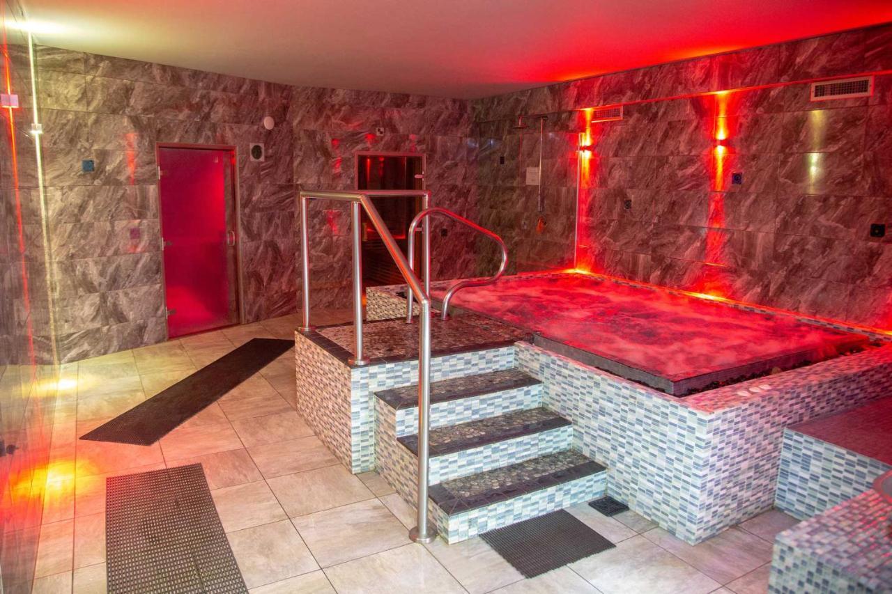 Glenville House - Adults Only - Incl Free Off-Site Health Club With Swimming Pool, Hot Tub, Sauna & Steam Room โบว์เนส ออน วินเดอเมียร์ ภายนอก รูปภาพ